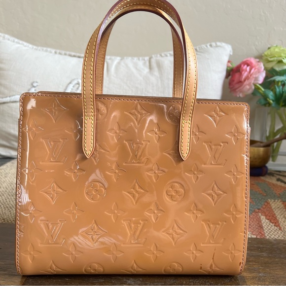 Louis Vuitton Vernis Catalina BB Small Hand Bag! Used Twice! - Picture 7 of 16